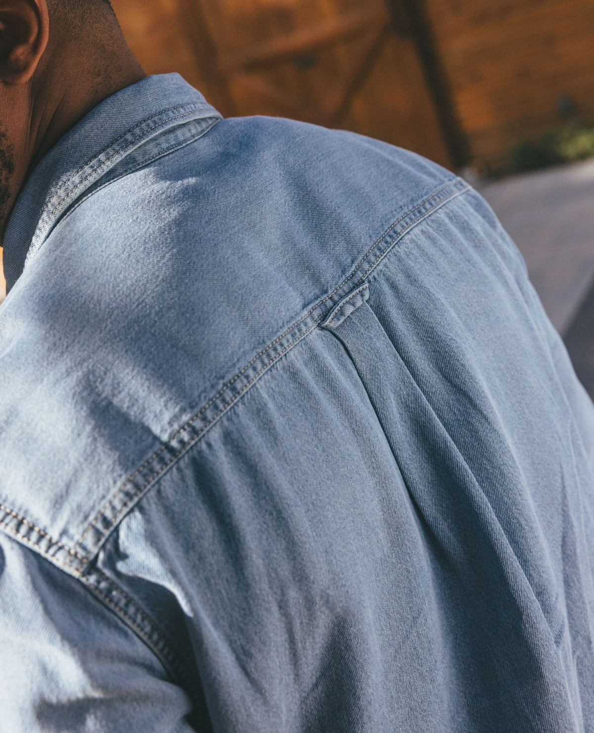 Toad&Co Men's Piñon Soft Denim Shirt